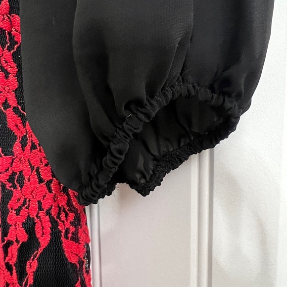 Body hugging tunic dress - Picture 3 of 3